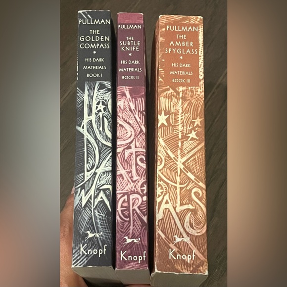 His Dark Materials Trilogy Complete Book Set Books I-III - Picture 2 of 3